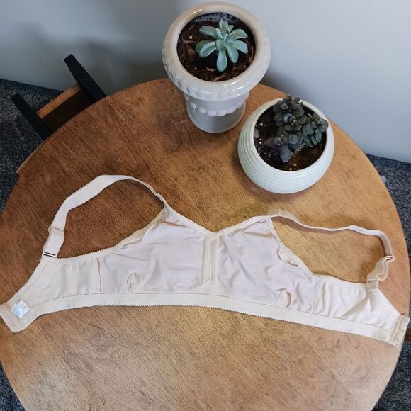 ALESSANDRA B Mastectomy Bra Post Surgery Form Pockets Based on Cup Size 34 B - Picture 8 of 11